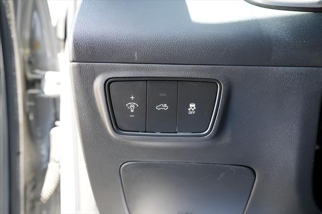2023 Hyundai Santa Cruz SE