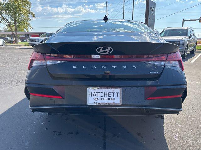 2025 Hyundai Elantra Hybrid Limited