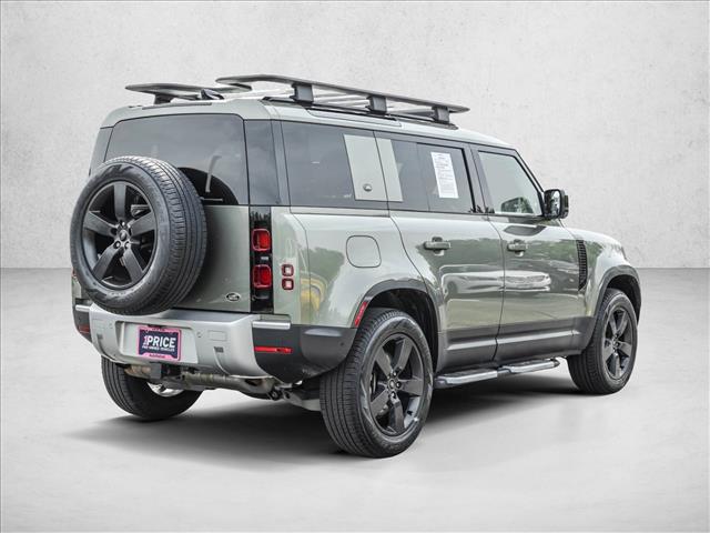 2022 Land Rover Defender 110 SE
