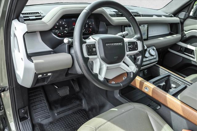 2022 Land Rover Defender 110 SE