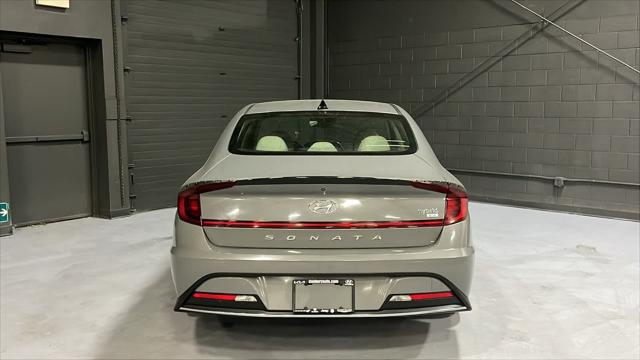 2022 Hyundai Sonata Hybrid Blue