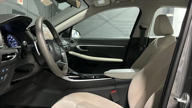 2022 Hyundai Sonata Hybrid Blue