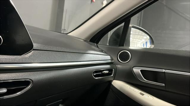 2022 Hyundai Sonata Hybrid Blue