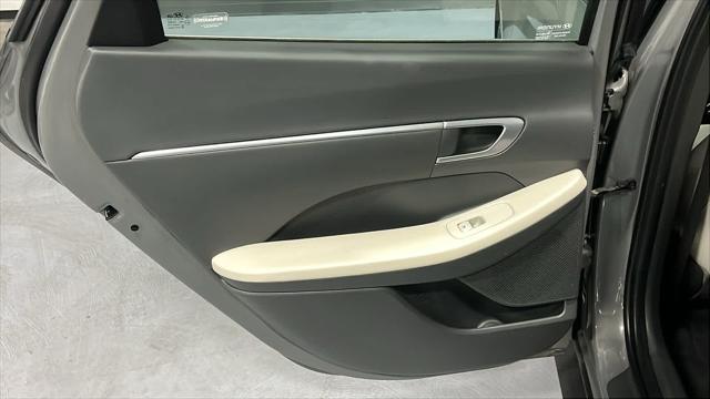 2022 Hyundai Sonata Hybrid Blue