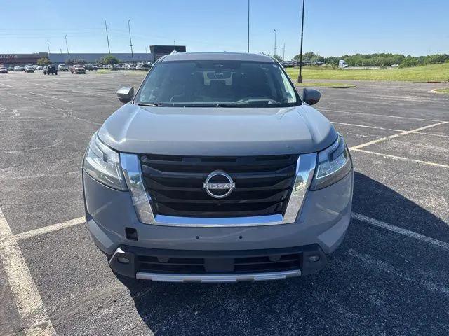 2023 Nissan Pathfinder SL 4WD for sale in Odessa, MO