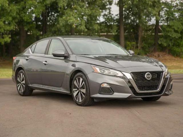 2021 Nissan Altima SV FWD for sale in Lawrenceburg, TN