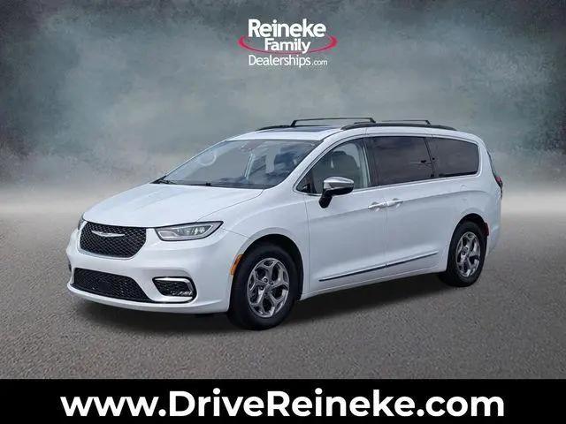2023 Chrysler Pacifica Limited for sale in Findlay, OH