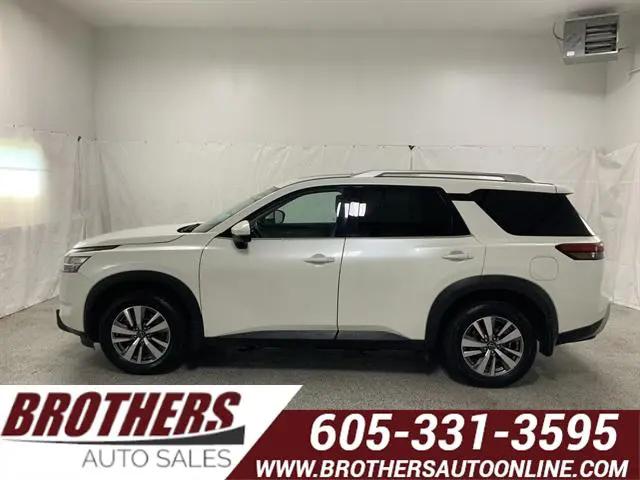 2023 Nissan Pathfinder SL 4WD for sale in Sioux Falls, SD