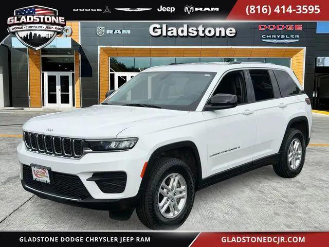 2024 Jeep Grand Cherokee Laredo 4x4 for sale in Gladstone, MO