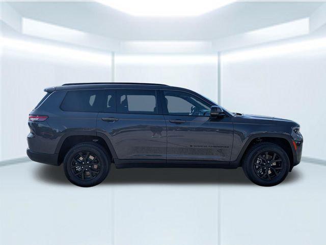 2026 Jeep Grand Cherokee L Altitude 4x2
