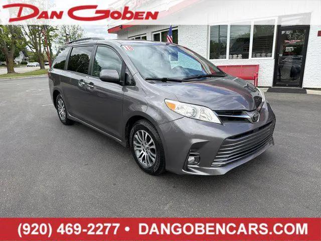 2018 Toyota Sienna XLE 8 Passenger for sale in Green bay, WI