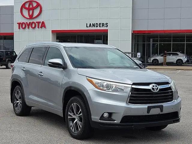 2016 Toyota Highlander XLE V6 for sale in Rogers, AR