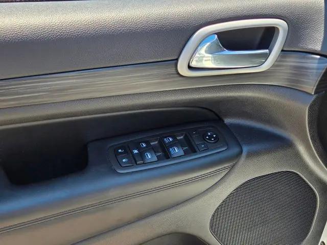 2021 Jeep Grand Cherokee Laredo X 4x4