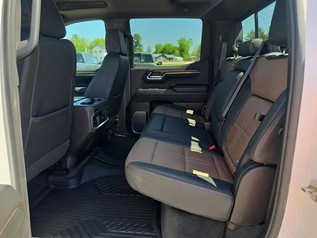 2024 Chevrolet Silverado 1500 4WD Crew Cab Short Bed High Country