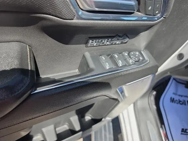 2024 Chevrolet Silverado 1500 4WD Crew Cab Short Bed High Country