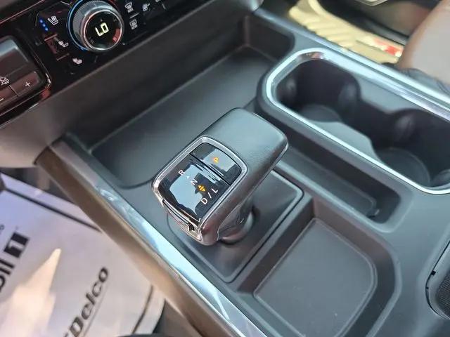2024 Chevrolet Silverado 1500 4WD Crew Cab Short Bed High Country