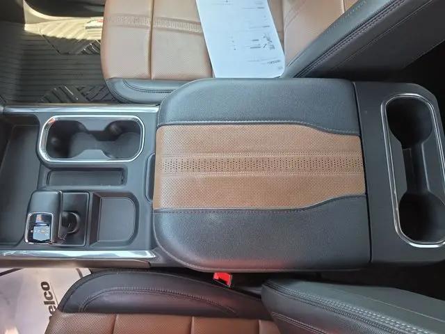 2024 Chevrolet Silverado 1500 4WD Crew Cab Short Bed High Country