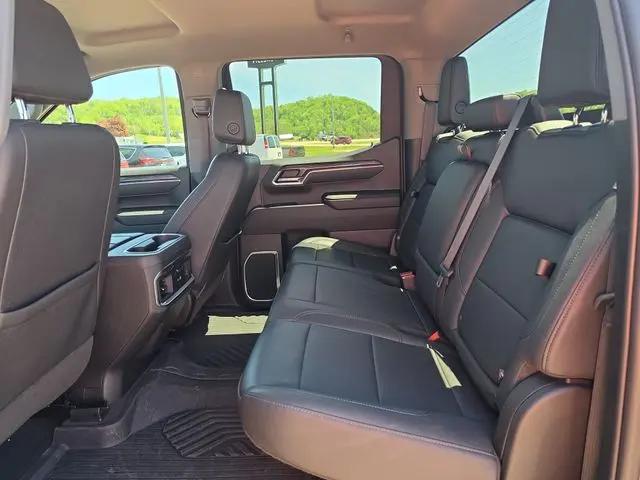 2023 Chevrolet Silverado 1500 4WD Crew Cab Short Bed LTZ