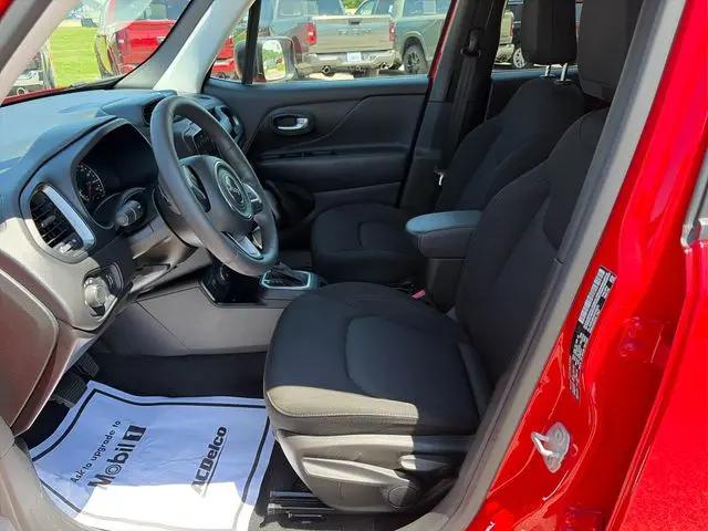 2023 Jeep Renegade Latitude 4x4
