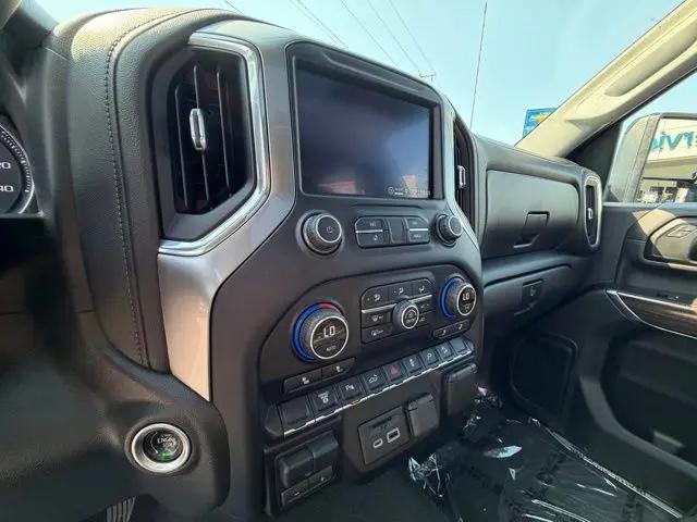 2021 Chevrolet Silverado 2500HD 4WD Crew Cab Standard Bed LT