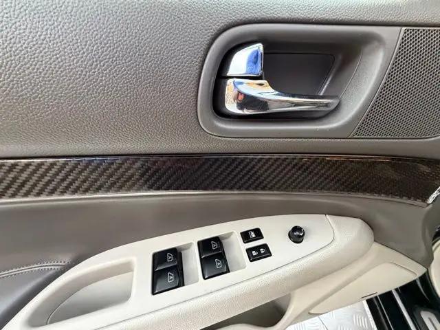 2015 INFINITI Q40 Standard