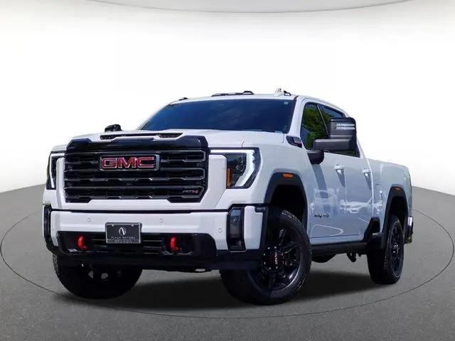 2024 GMC Sierra 2500HD 4WD Crew Cab Standard Bed AT4 for sale in Creve Coeur, MO