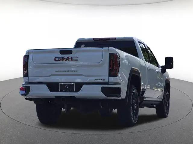 2024 GMC Sierra 2500HD 4WD Crew Cab Standard Bed AT4