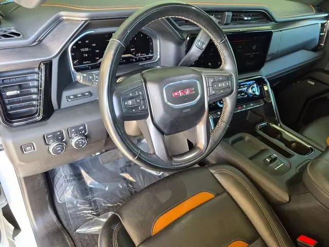 2024 GMC Sierra 2500HD 4WD Crew Cab Standard Bed AT4