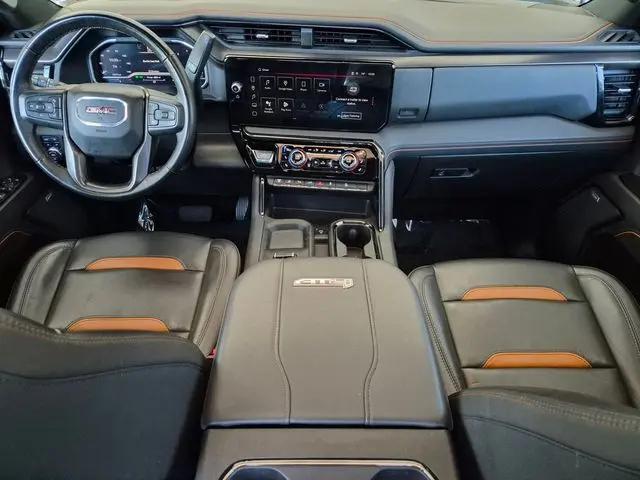 2024 GMC Sierra 2500HD 4WD Crew Cab Standard Bed AT4