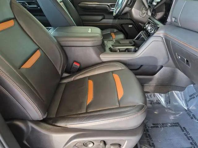 2024 GMC Sierra 2500HD 4WD Crew Cab Standard Bed AT4