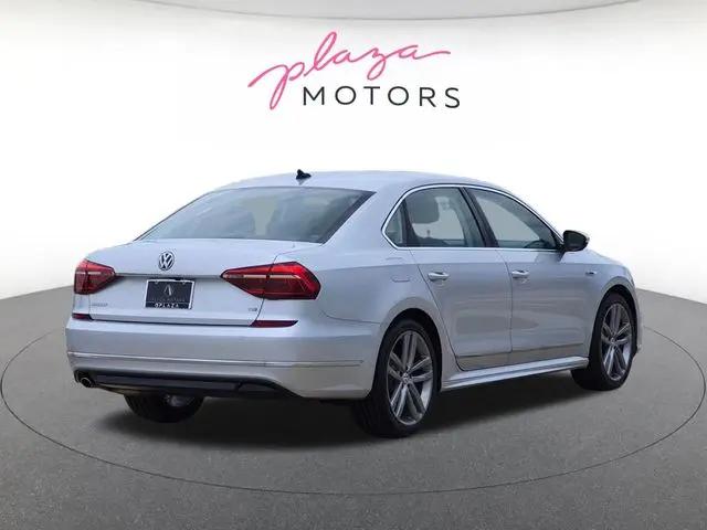 2017 Volkswagen Passat 1.8T R-Line