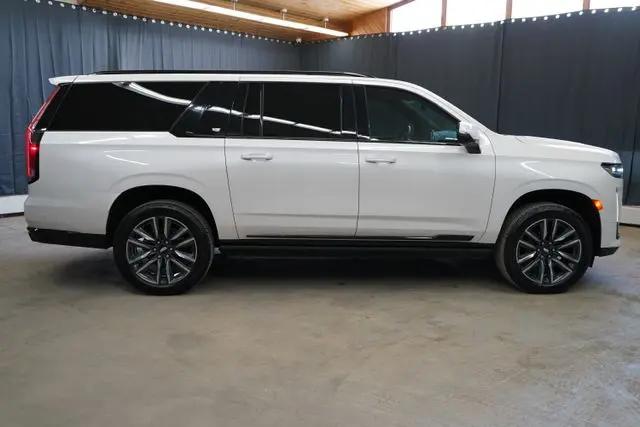 2023 Cadillac Escalade ESV 4WD Sport