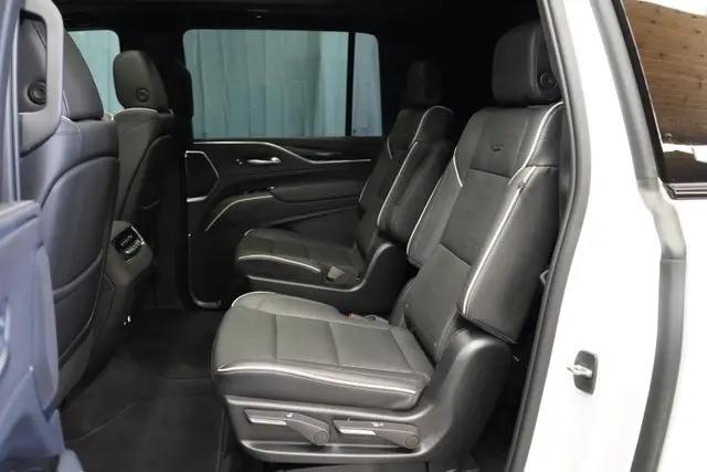 2023 Cadillac Escalade ESV 4WD Sport