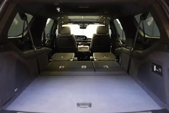 2023 Cadillac Escalade ESV 4WD Sport