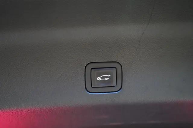 2023 Cadillac Escalade ESV 4WD Sport