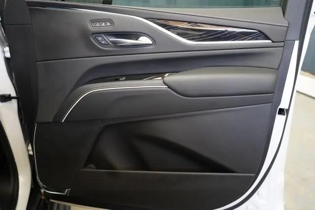 2023 Cadillac Escalade ESV 4WD Sport