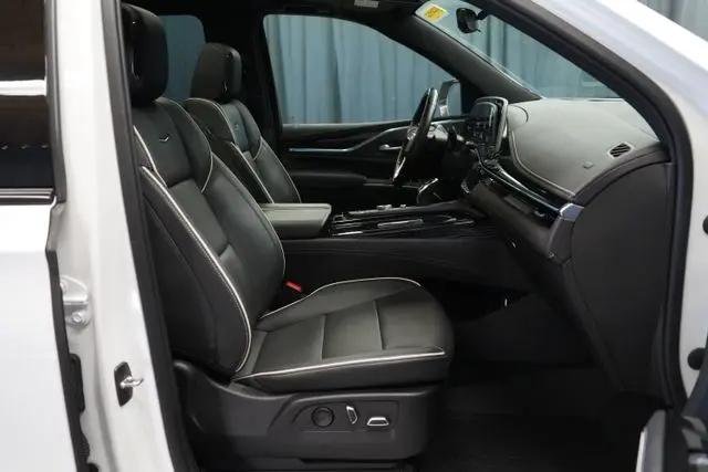 2023 Cadillac Escalade ESV 4WD Sport