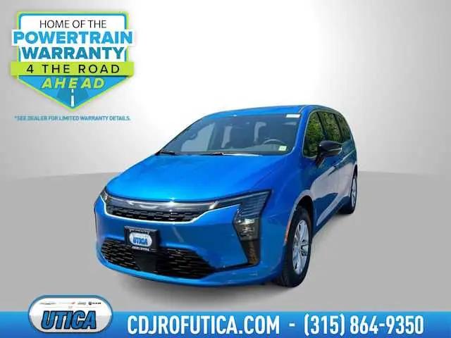 2027 Chrysler Pacifica Select for sale in Yorkville, NY