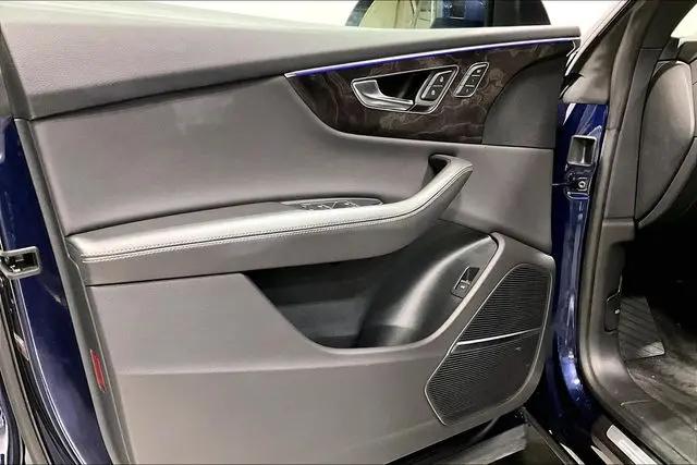 2023 Audi Q8 Premium Plus 55 TFSI quattro Tiptronic