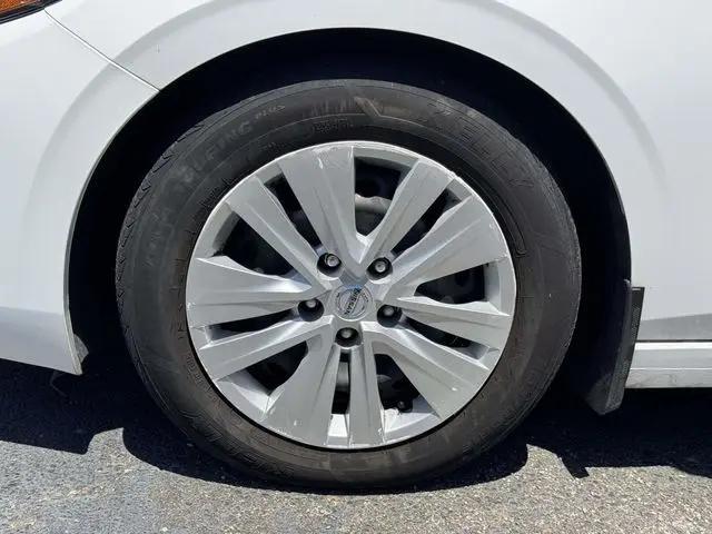 2023 Nissan Sentra S Xtronic CVT