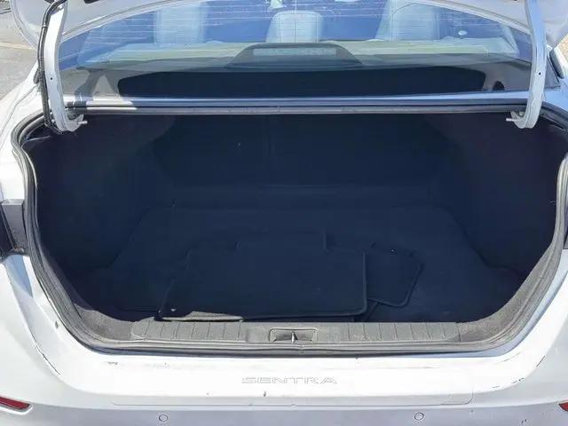 2023 Nissan Sentra S Xtronic CVT
