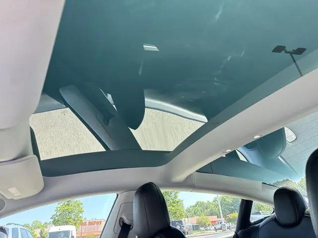 2022 Tesla Model 3 Long Range Dual Motor All-Wheel Drive