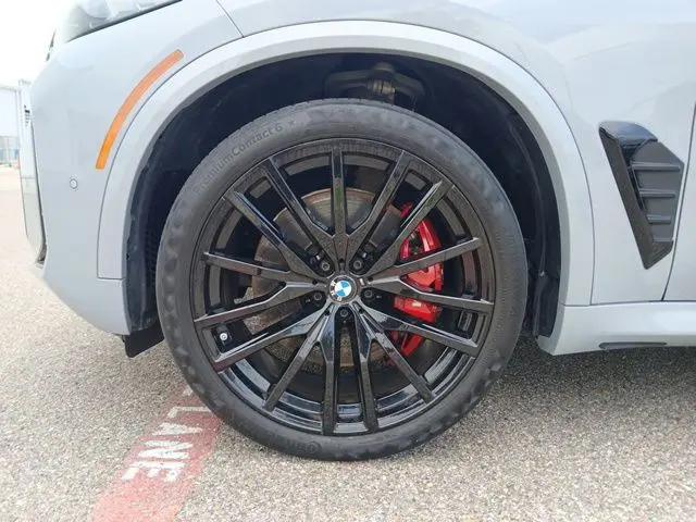 2024 BMW X5 M60i