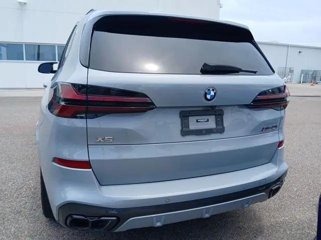 2024 BMW X5 M60i