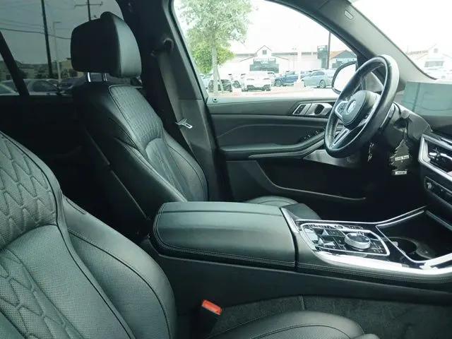 2024 BMW X5 M60i