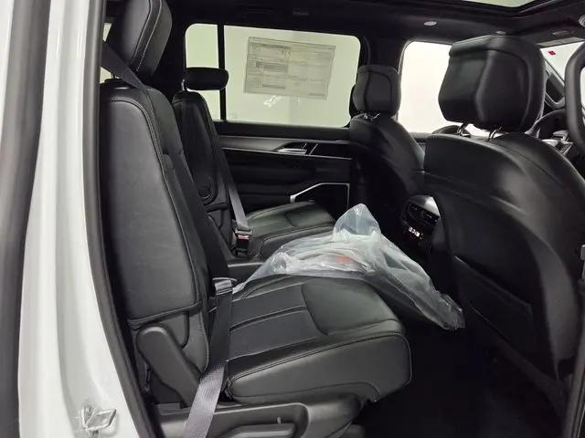 2026 Jeep Grand Wagoneer Limited Altitude 4x4