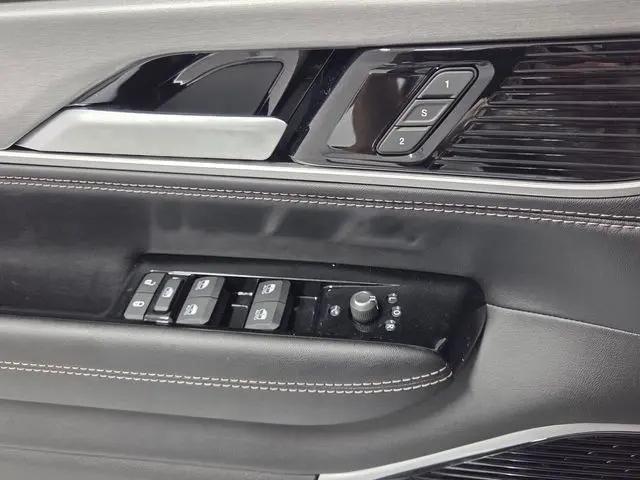 2026 Jeep Grand Wagoneer Limited Altitude 4x4