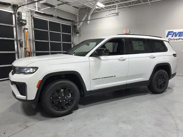 2026 Jeep Grand Cherokee L Altitude 4x2