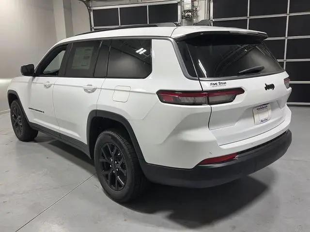 2026 Jeep Grand Cherokee L Altitude 4x2