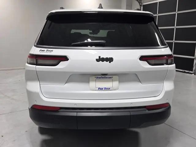 2026 Jeep Grand Cherokee L Altitude 4x2
